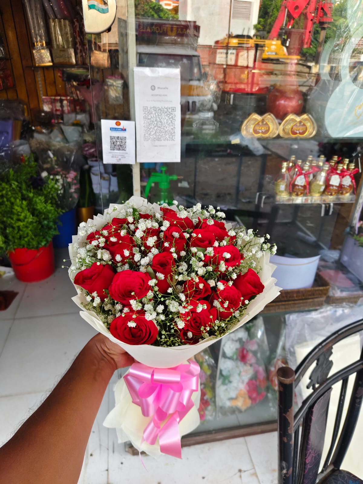 Red Rose Flower Bunch