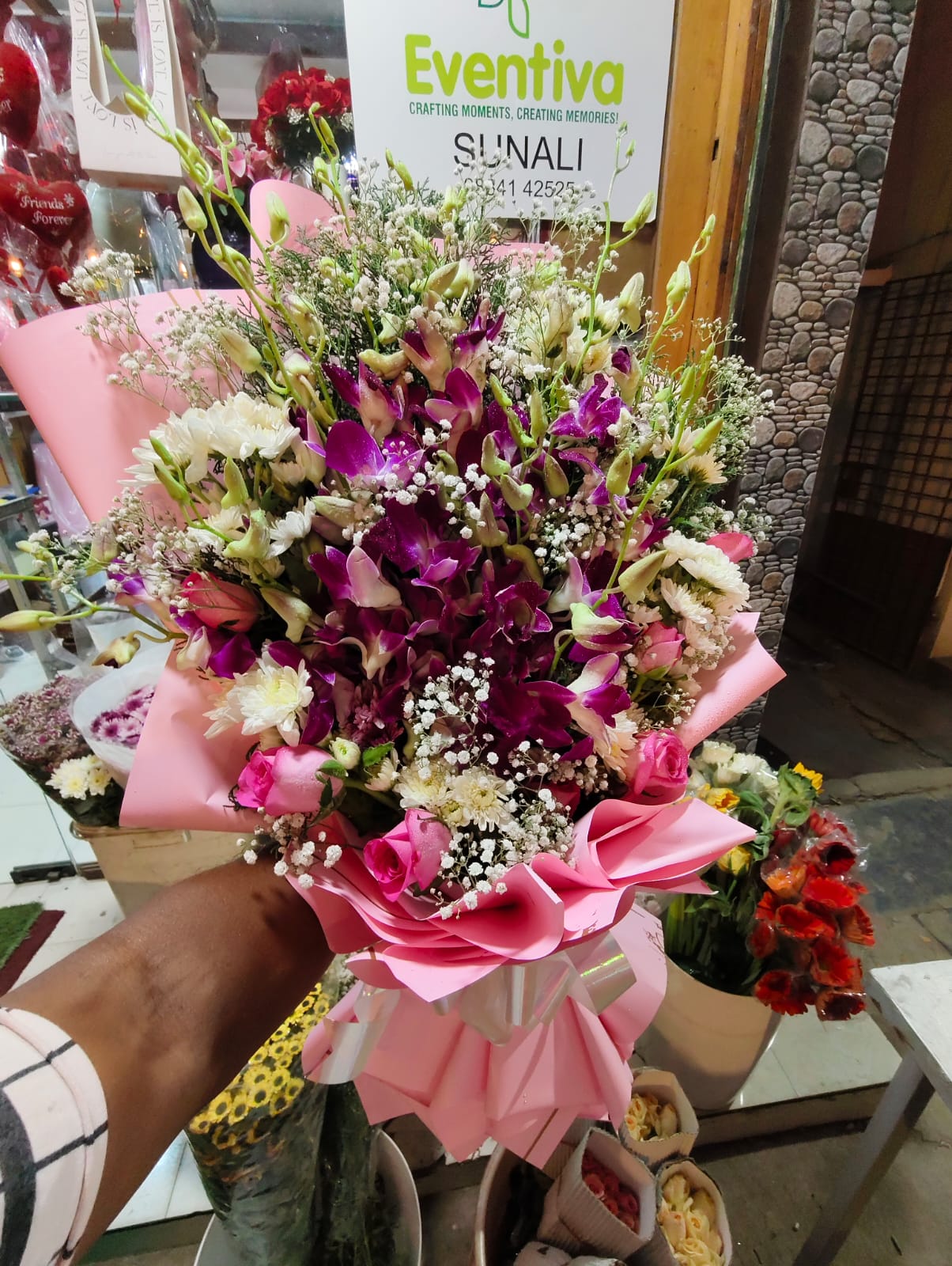 Orchids With Roses Flower Bunch